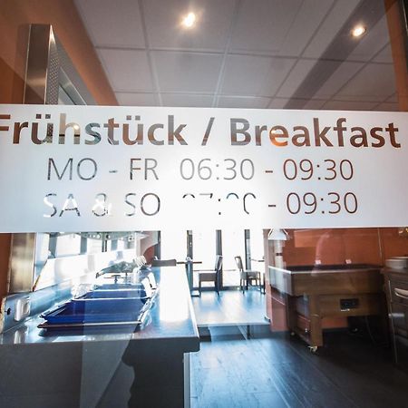 Hotel Turmfalke 24H Check In Linz Dış mekan fotoğraf
