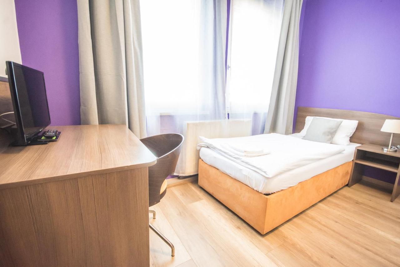 Hotel Turmfalke 24H Check In Linz Dış mekan fotoğraf